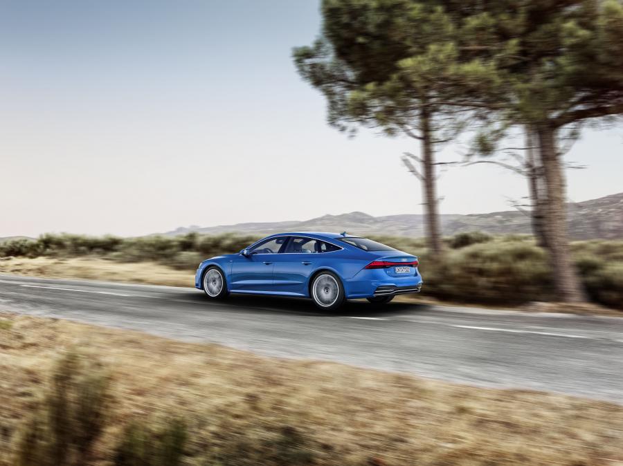  Audi A7 Sportback Quattro S-Line 2017 года  (WW) (фото 7 из 33)
